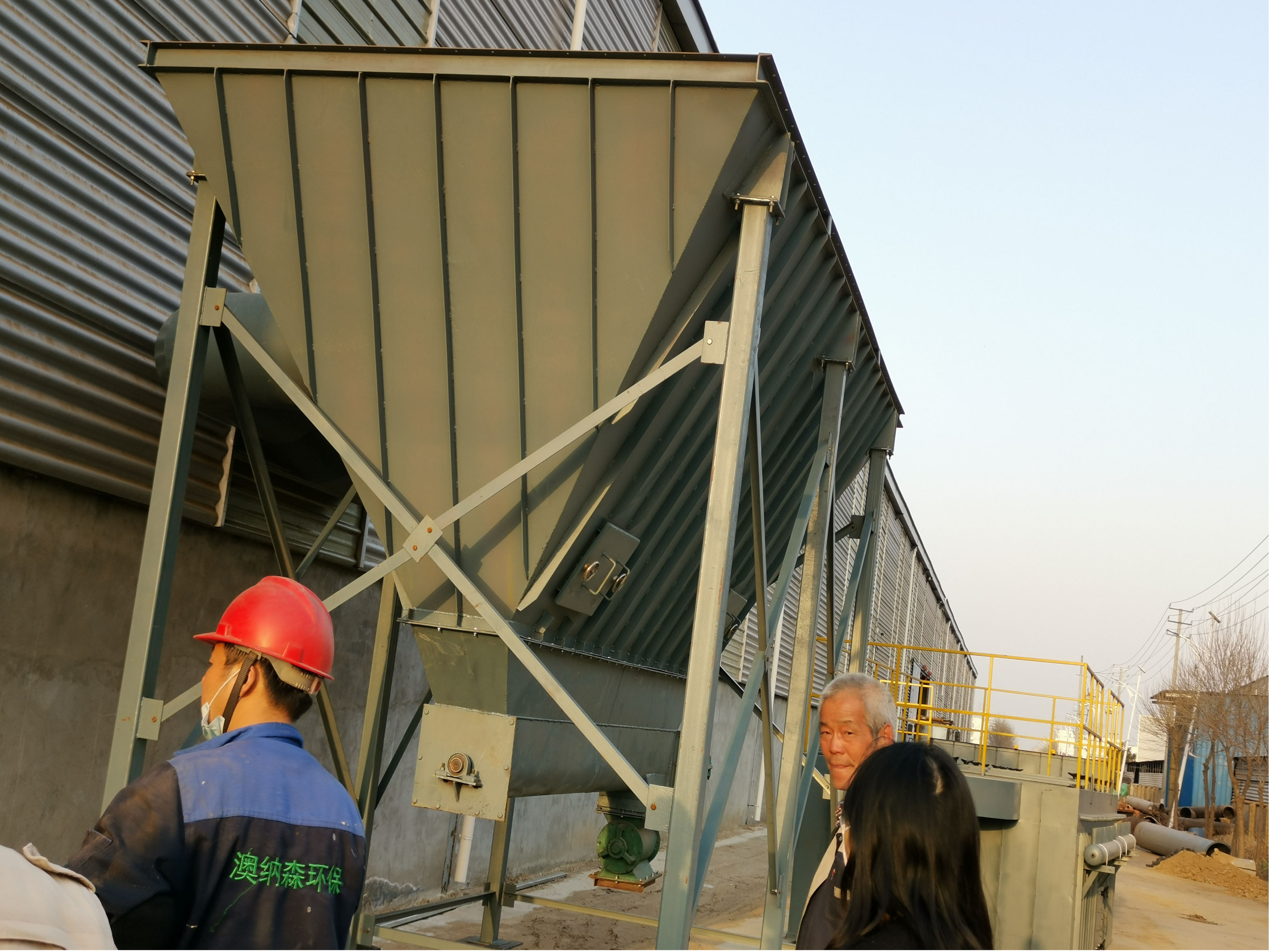 生產(chǎn)第一線學(xué)習(xí) 生產(chǎn)第一線學(xué)習(xí)